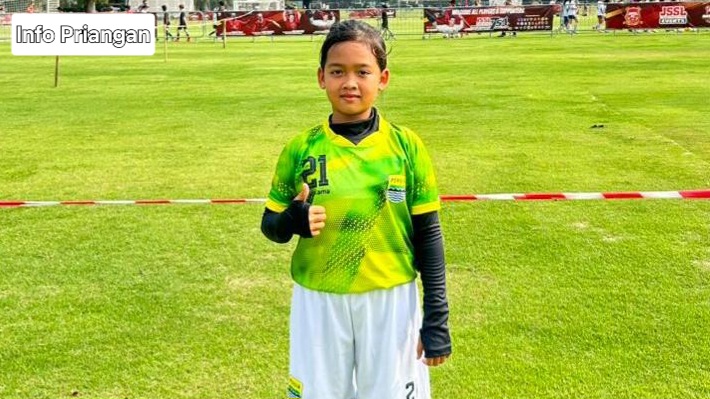 Reva Wilona Harumkan Ciamis di JSSL Singapura Ikut U-12 Reva Wilona Harumkan Ciamis di JSSL Singapura Ikut U-12