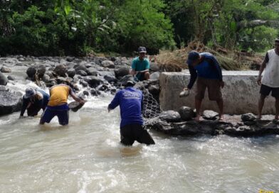 Pemkab Ciamis Kirim Boronjong Bendungan Rusak Diterjang Pemkab Ciamis Kirim Boronjong Bendungan Rusak Diterjang